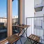 Downtown - Balcony, Location - By Rentujemy 罗兹