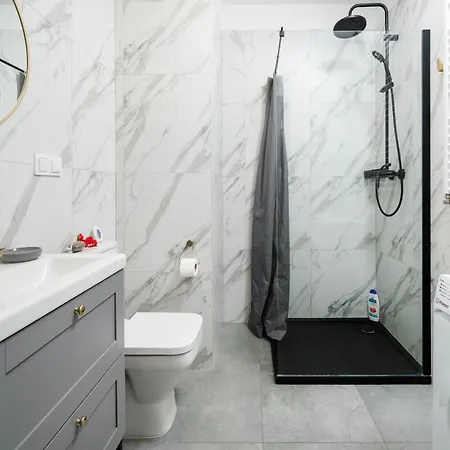 Downtown - Balcony, Location - By Rentujemy * 罗兹