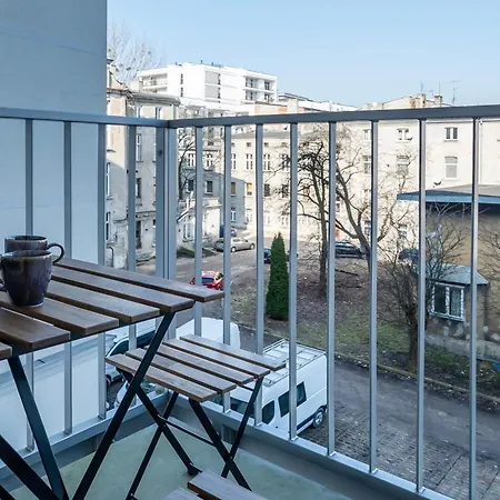 Downtown - Balcony, Location - By Rentujemy 公寓 罗兹