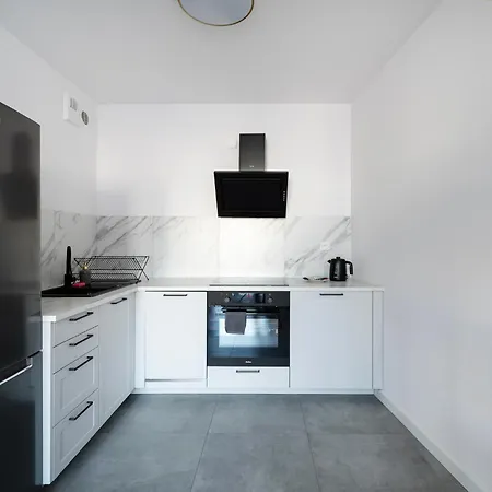 Downtown - Balcony, Location - By Rentujemy * 罗兹