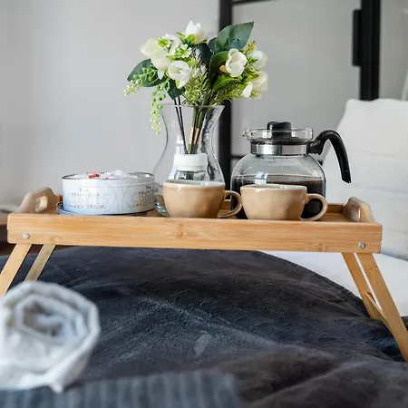 Downtown - Balcony, Location - By Rentujemy 公寓 罗兹