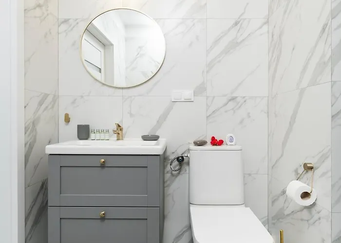 Downtown - Balcony, Location - By Rentujemy * 罗兹