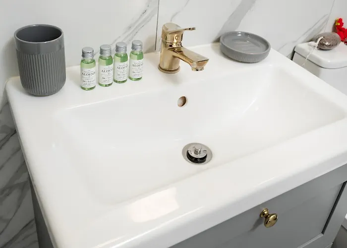 Downtown - Balcony, Location - By Rentujemy *