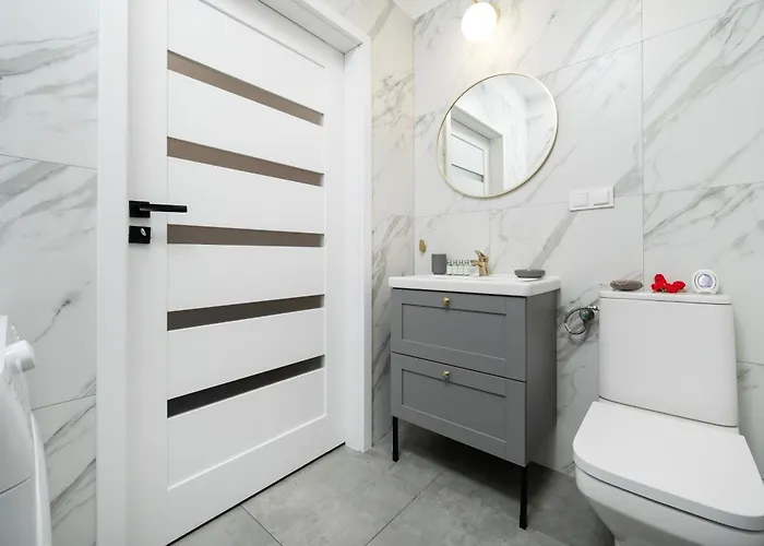 Downtown - Balcony, Location - By Rentujemy *